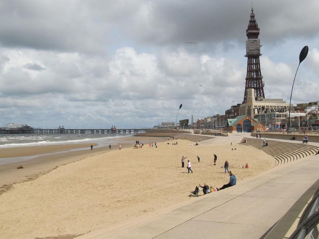 Kingsway Hotel Blackpool Exterior photo